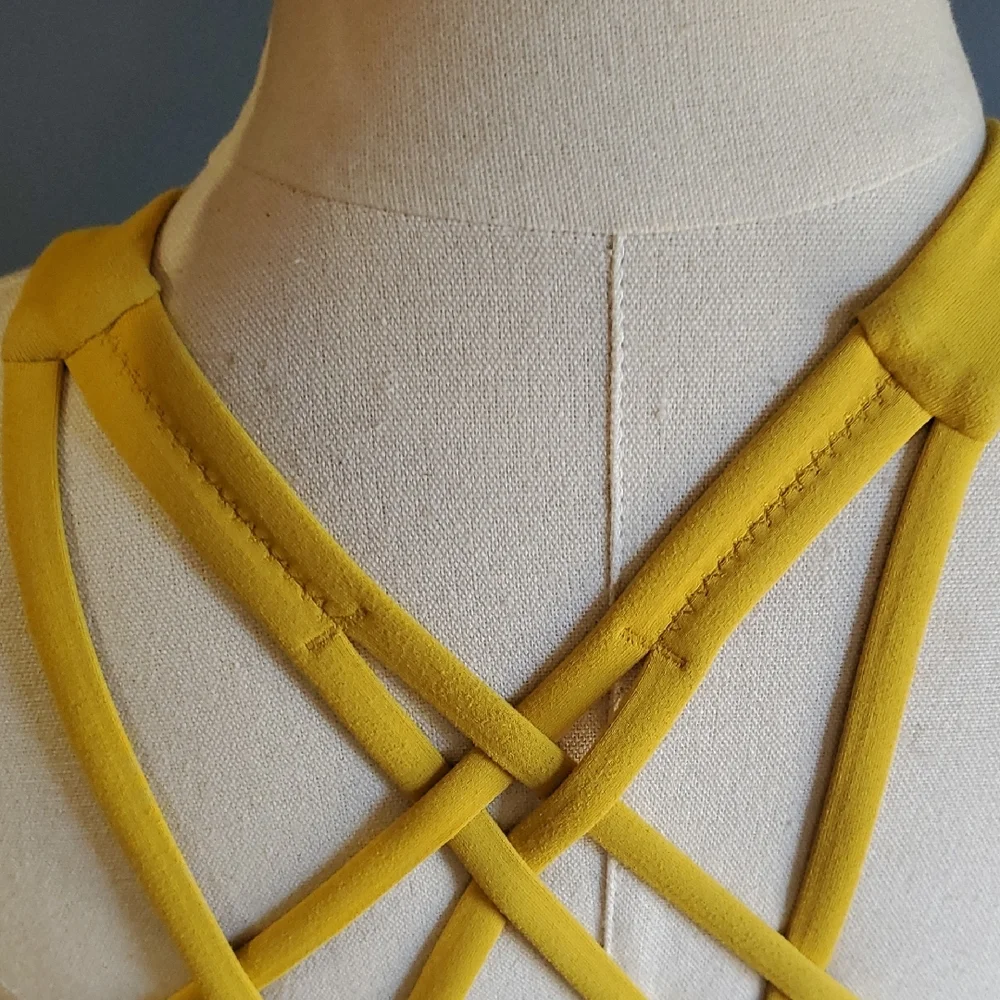 lululemon athletica Yellow Sports Bra Sz 4